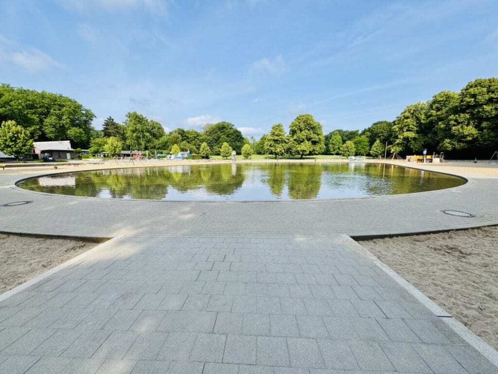 Planschbecken im Stadtpark Hamburg